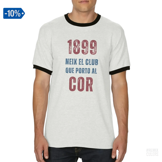 Camiseta unisex Ringer - 1899 En blanco y negro – Print Material 1899 neix el club que porto al cor merch FCB Barça culers blaugrana història fundació orgull identitat futbol | remixculers