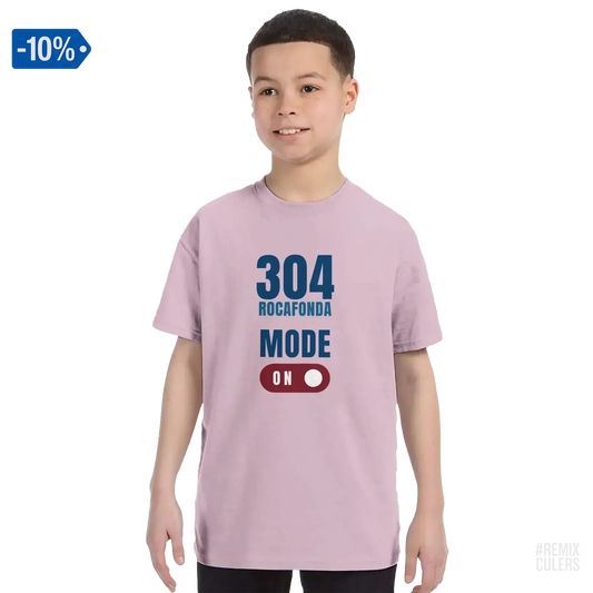 Camiseta infantil - 304 ROCAFONDA Rosa claro – Print Material Rocafonda Power 304 merch FCB Barça culers blaugrana Lamine Yamal Masia barri Mataró futbol | remixculers